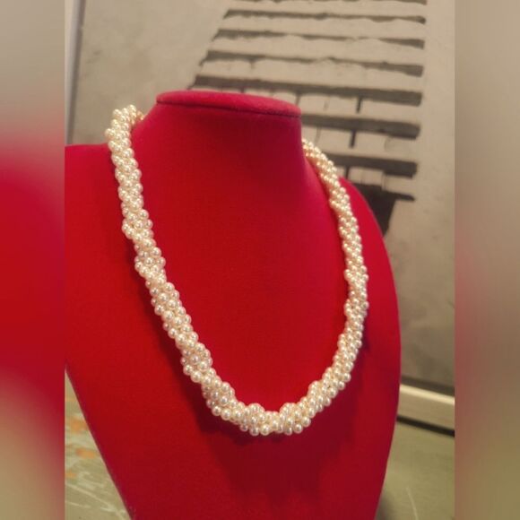 Antique Jewelry - Faux roped pearl necklace 16"